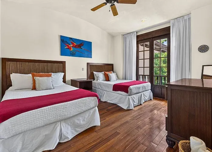 Tropical In Hacienda Pinilla