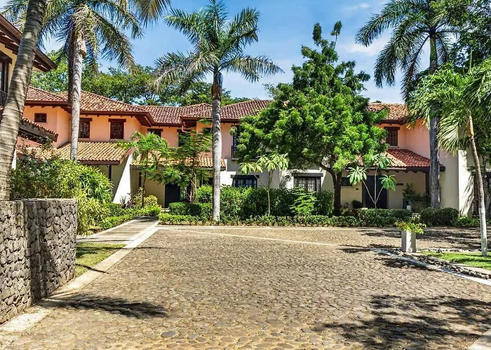 Tropical In Hacienda Pinilla *