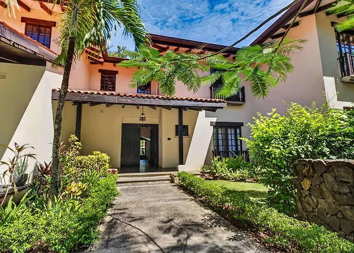 Tropical In Hacienda Pinilla *